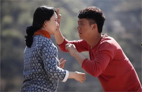 爱在女儿乡在线观看,穿越时空的浪漫邂逅  第2张